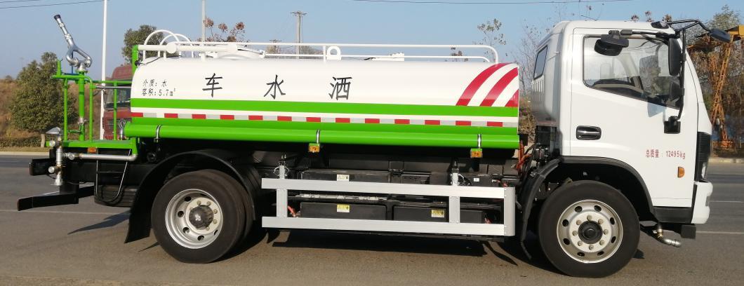 東風(fēng)凱普特型純電動(dòng)灑水車(chē)圖片4
