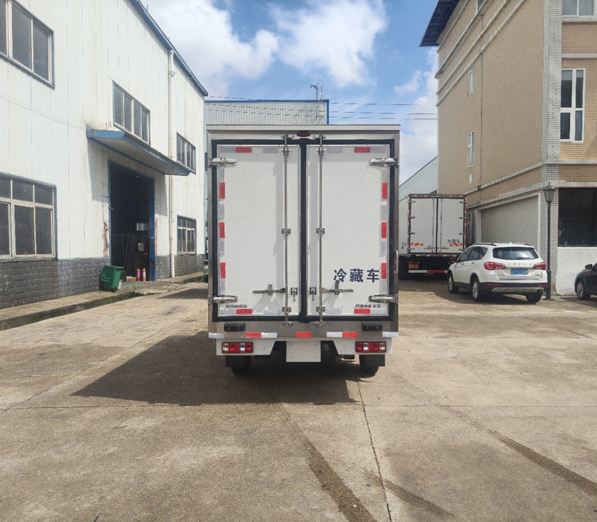奇瑞開瑞X5純電動冷藏車50.38度電EV圖片5
