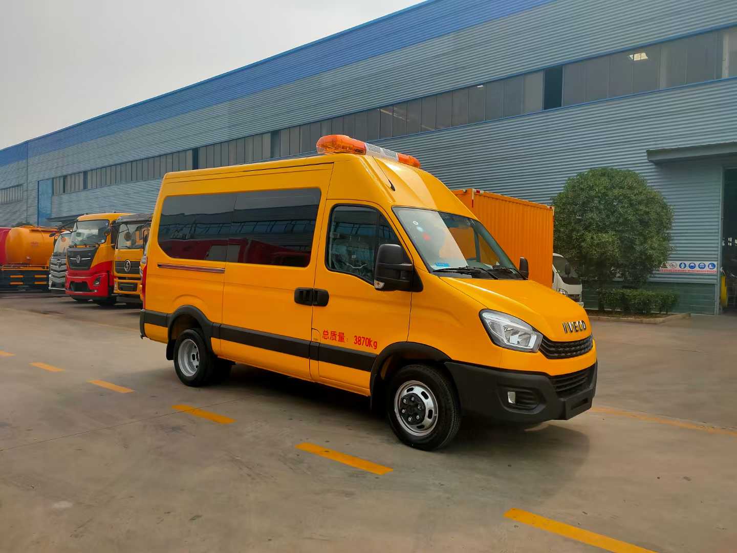 IVECO依維柯多功能搶險(xiǎn)車工程救險(xiǎn)圖片1